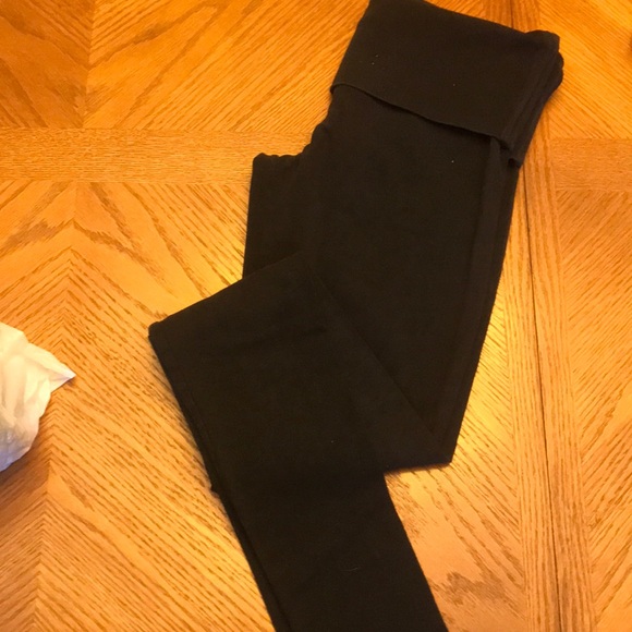 Victoria Secret Leggings - Picture 3 of 4